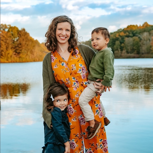 Meet your Posher, Sarah - Picture 1 of 1